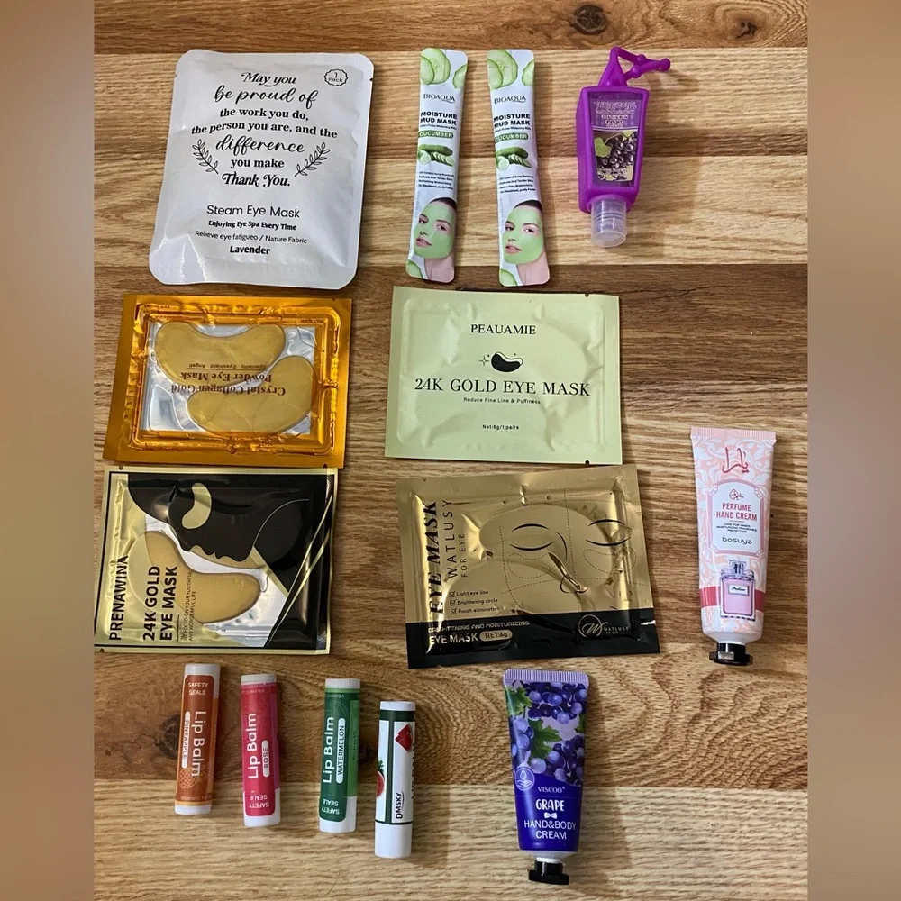 Skincare Mask & Lip Balm Lot — Gold and Lavender Accents - Picture 2 of 11